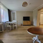 Nooruse Charm شقة Jõhvi